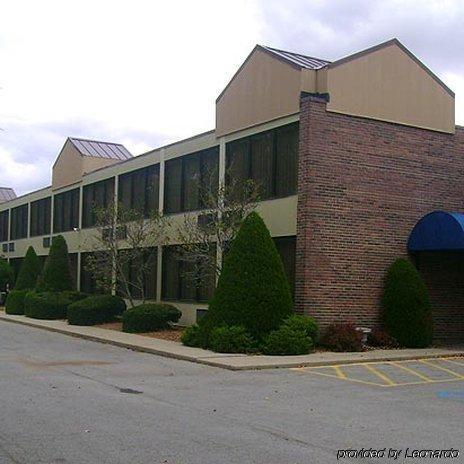 Magnuson Grand Hotel And Conference Center Raymond Buitenkant foto
